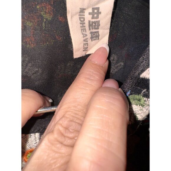 Vintage Midheaven Embroidered Floral Short Sleeve Top - Picture 6 of 10